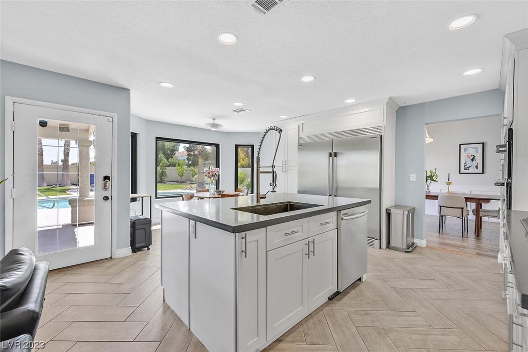 328 Humboldt South Drive