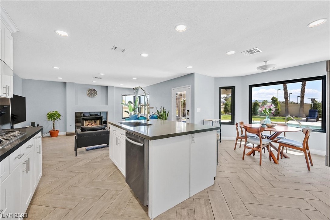 328 Humboldt South Drive