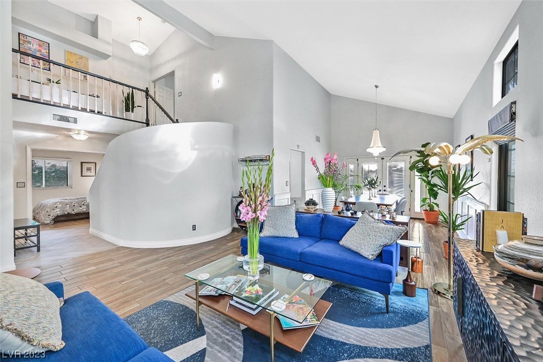 328 Humboldt South Drive
