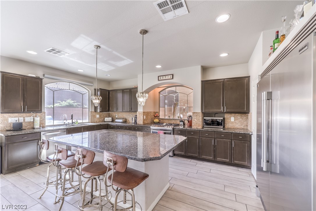 9742 Russian Hill Street