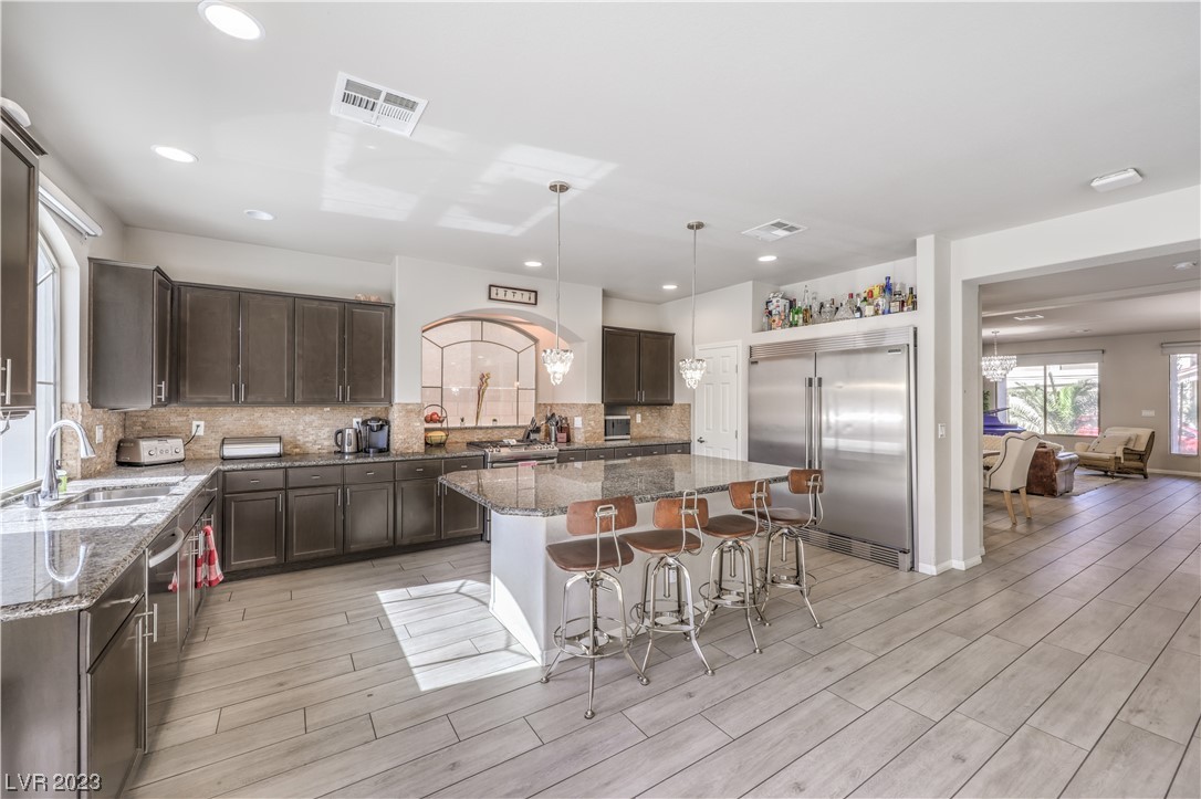 9742 Russian Hill Street