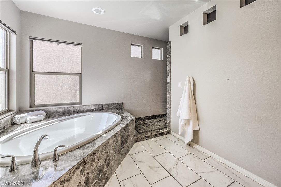 9742 Russian Hill Street