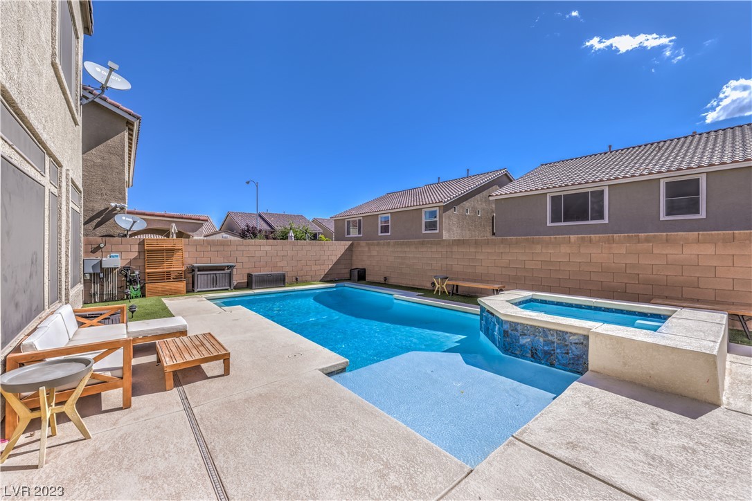 9742 Russian Hill Street