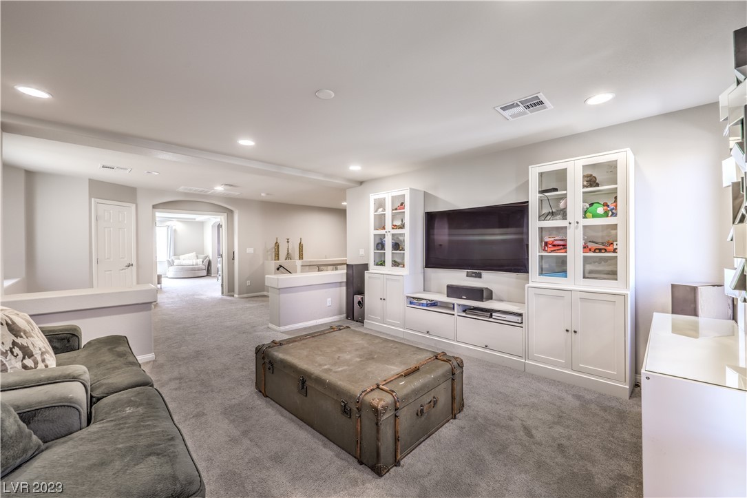 9742 Russian Hill Street