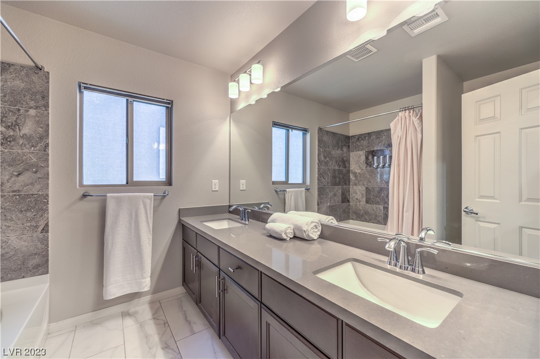 9742 Russian Hill Street