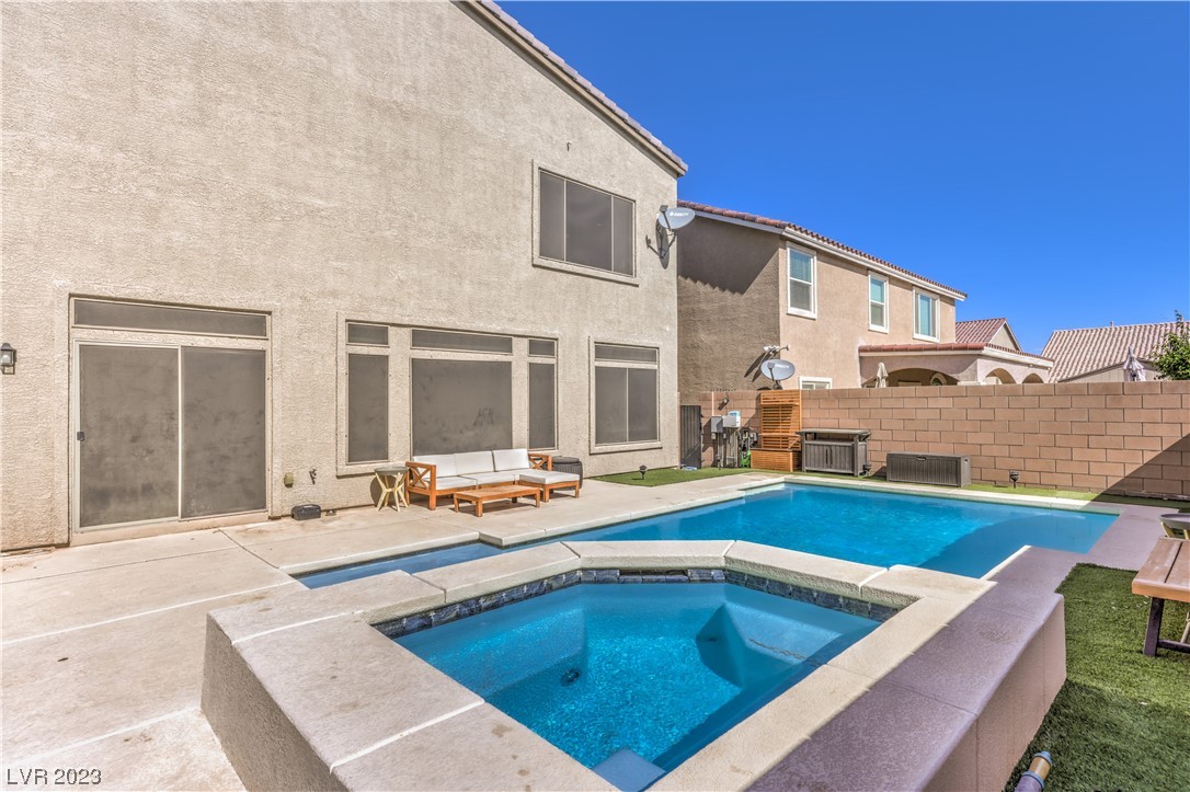 9742 Russian Hill Street