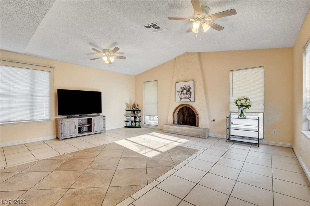 2690 Diamante Circle