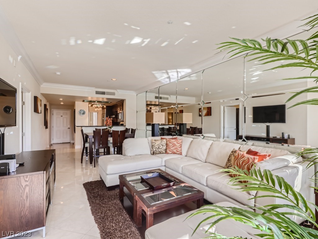 230 E Flamingo Road Unit: 223