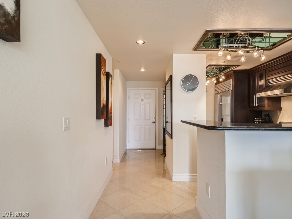 230 E Flamingo Road Unit: 223