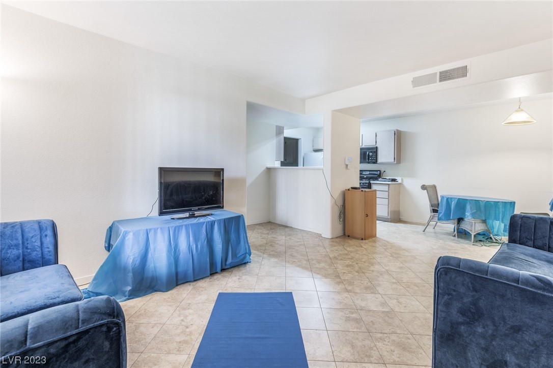 7885 W Flamingo Road Unit: 1035