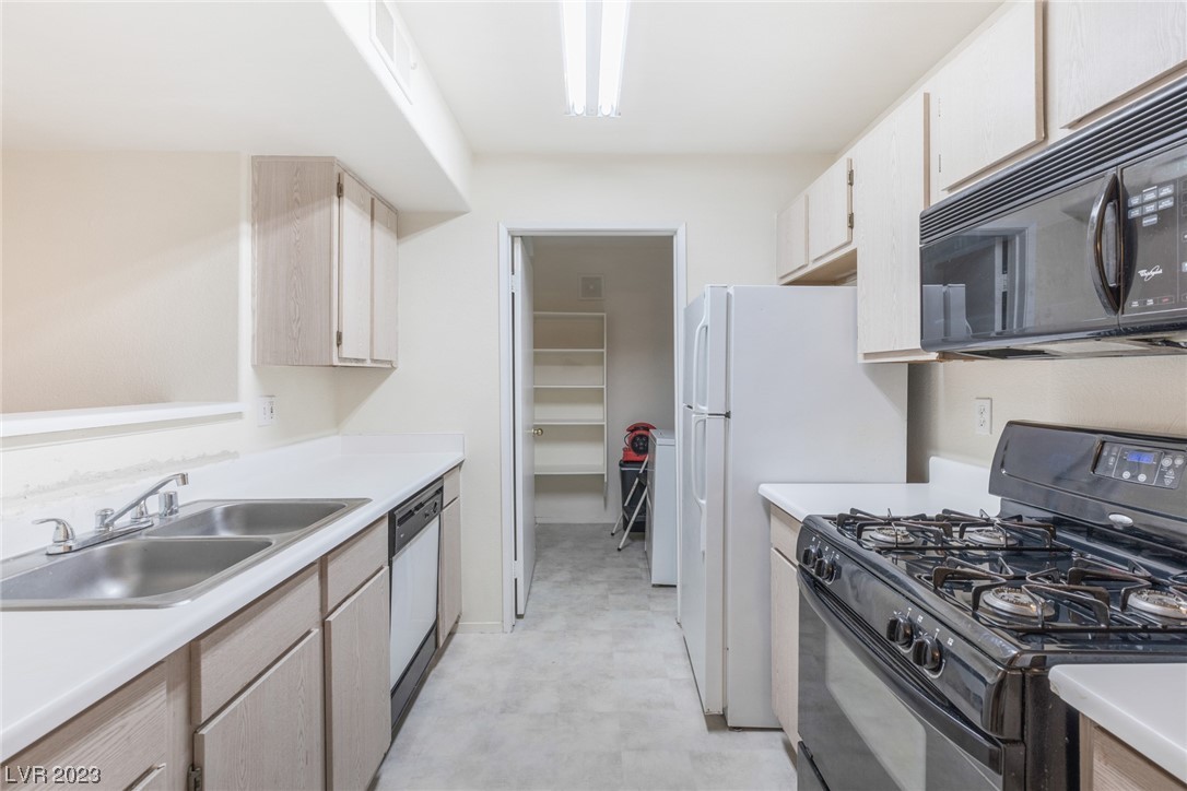 7885 W Flamingo Road Unit: 1035