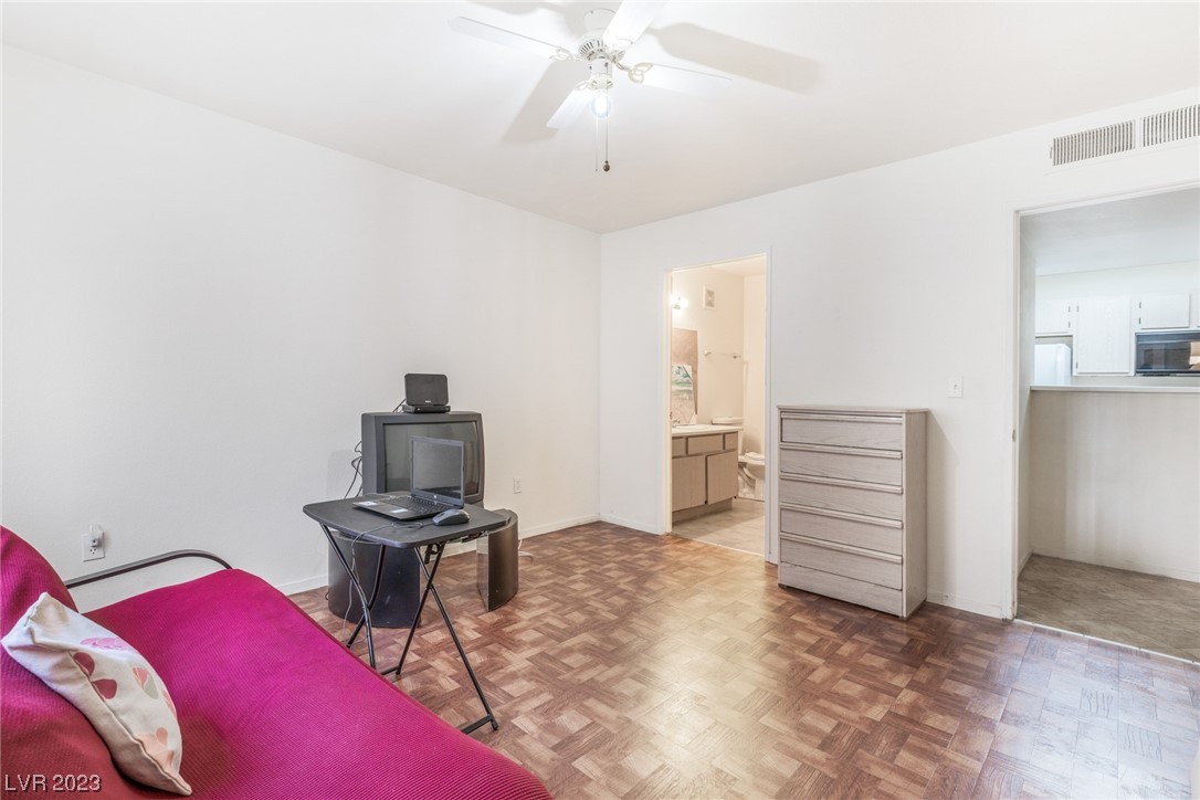 7885 W Flamingo Road Unit: 1035