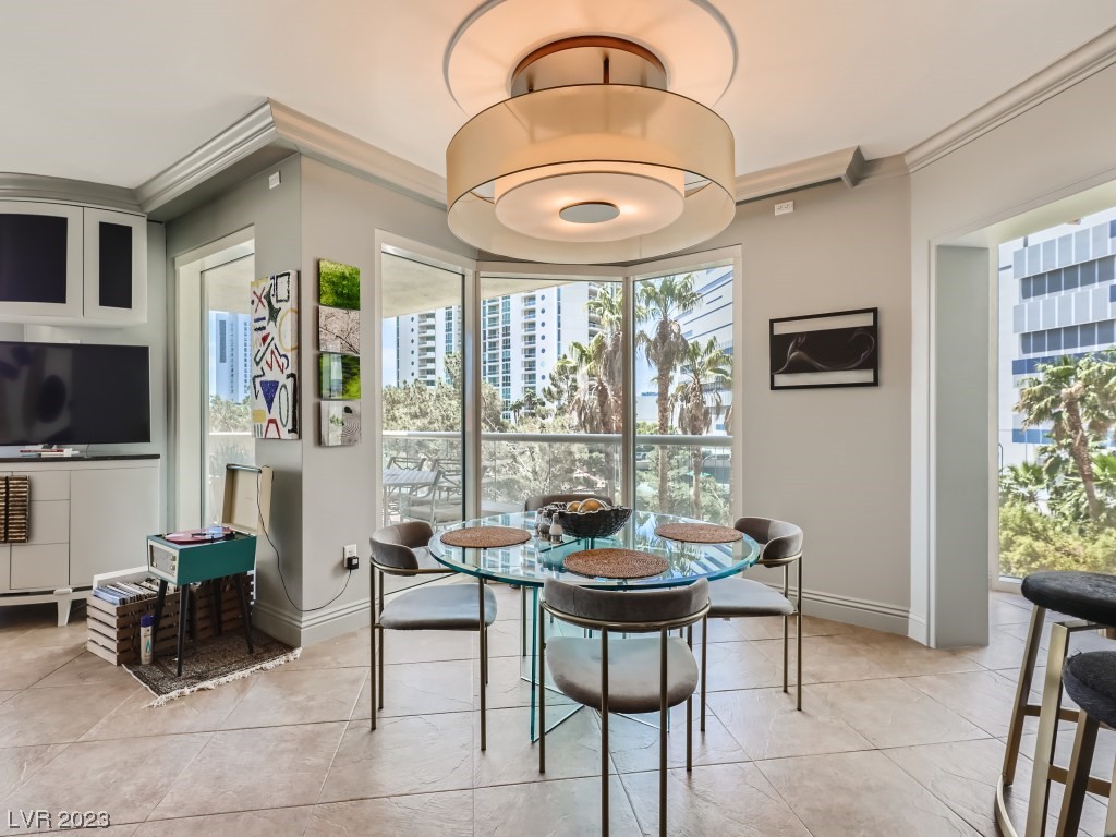 2747 Paradise Road Unit: 305