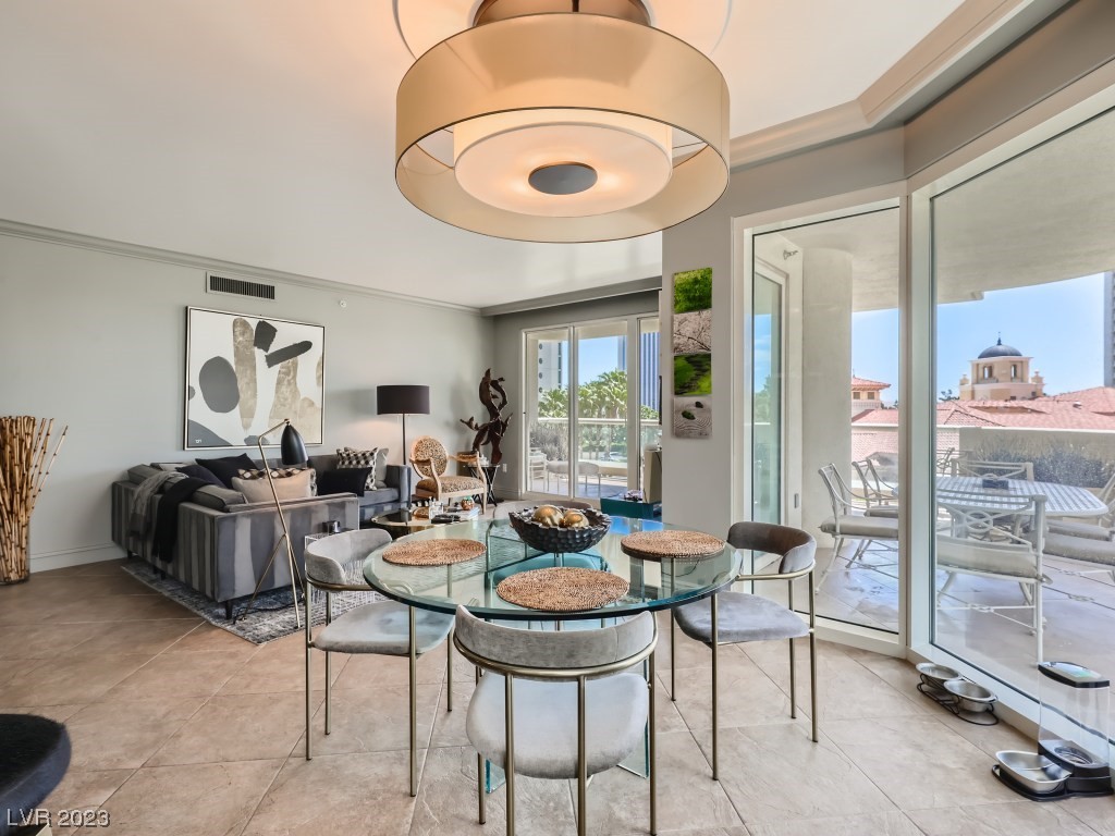 2747 Paradise Road Unit: 305