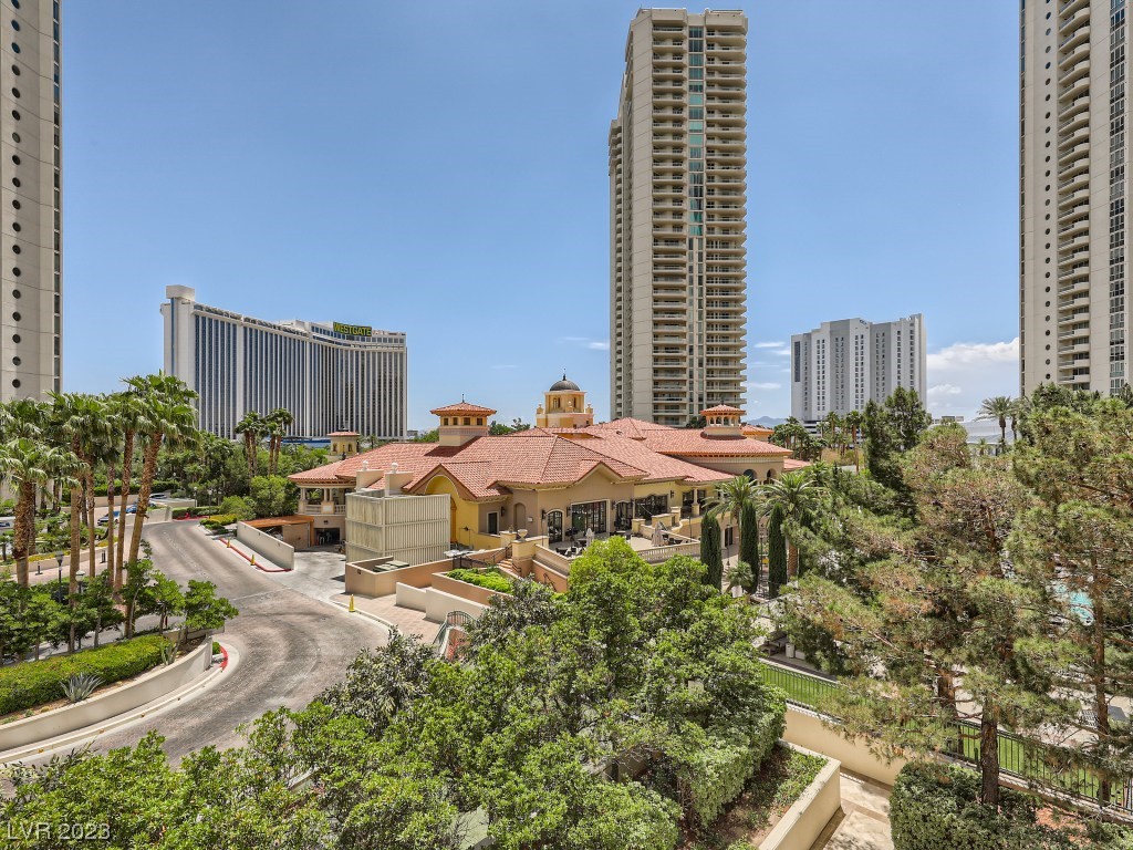 2747 Paradise Road Unit: 305