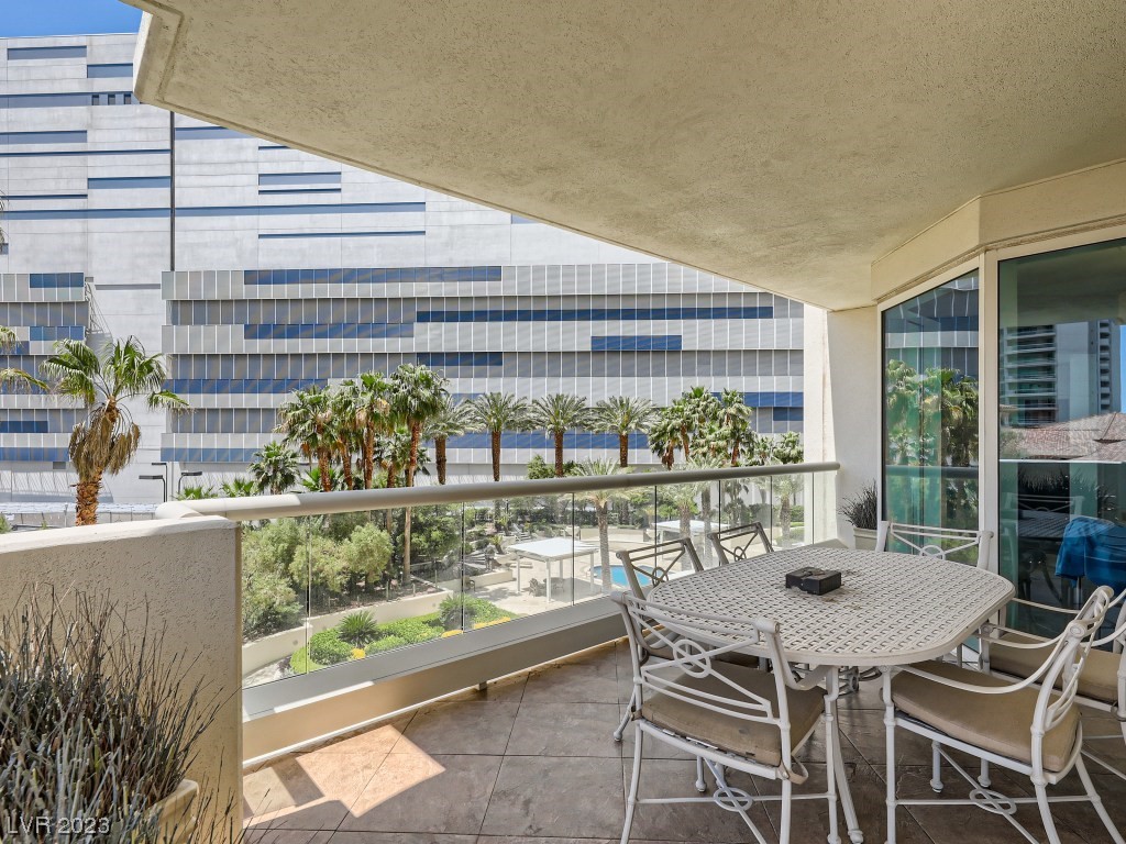 2747 Paradise Road Unit: 305