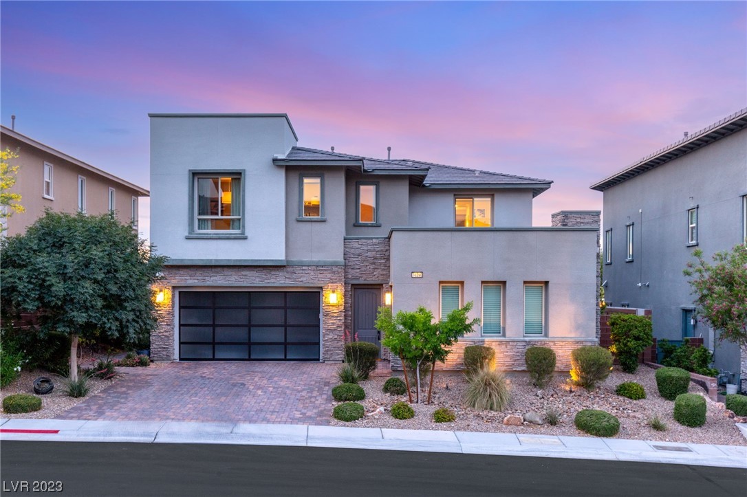 10290 Apache Blue Avenue
