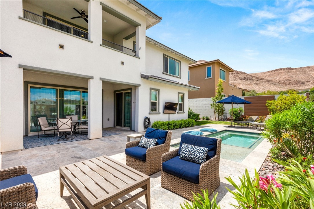 10290 Apache Blue Avenue