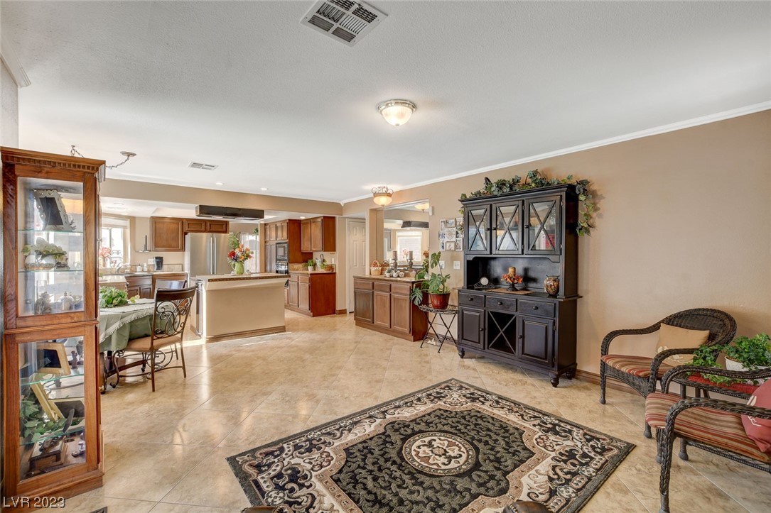 713 Merialdo Lane
