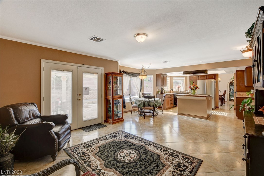 713 Merialdo Lane