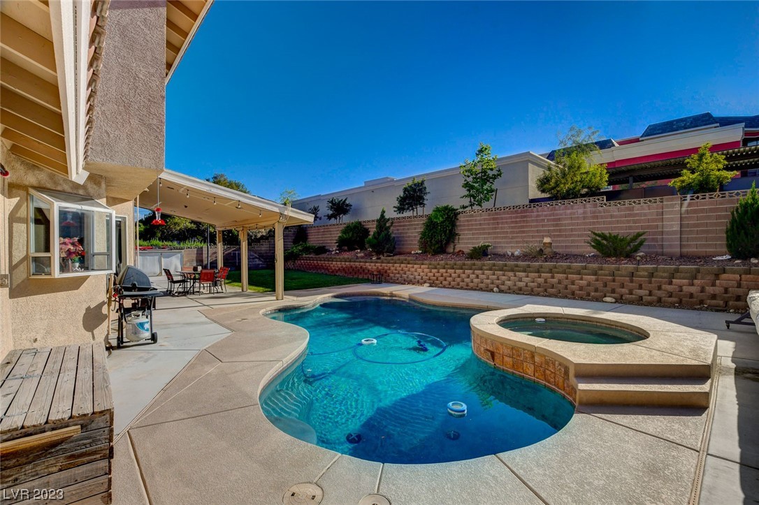 713 Merialdo Lane