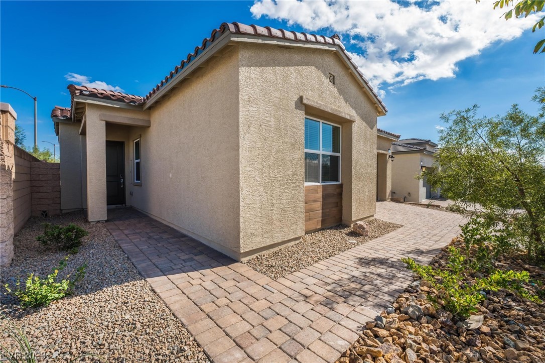 9986 Skye Gazer Avenue