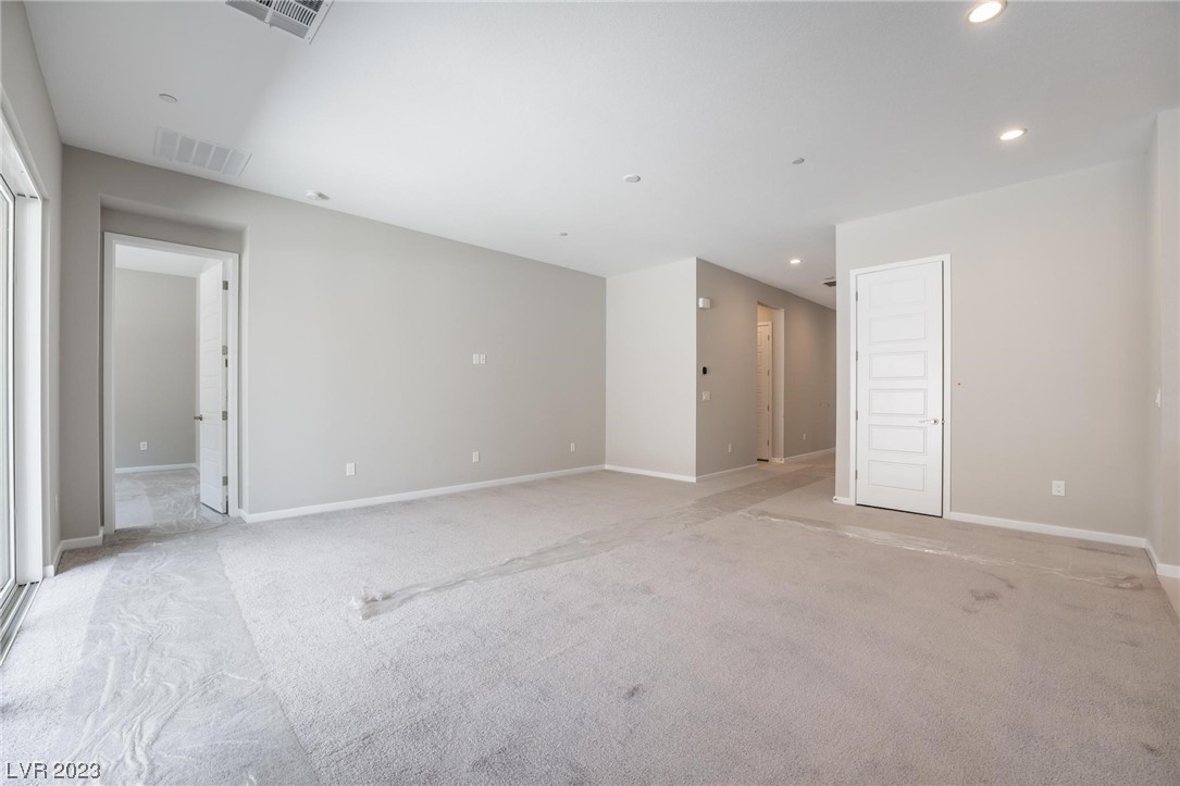 8989 Pinyon Bluff Street