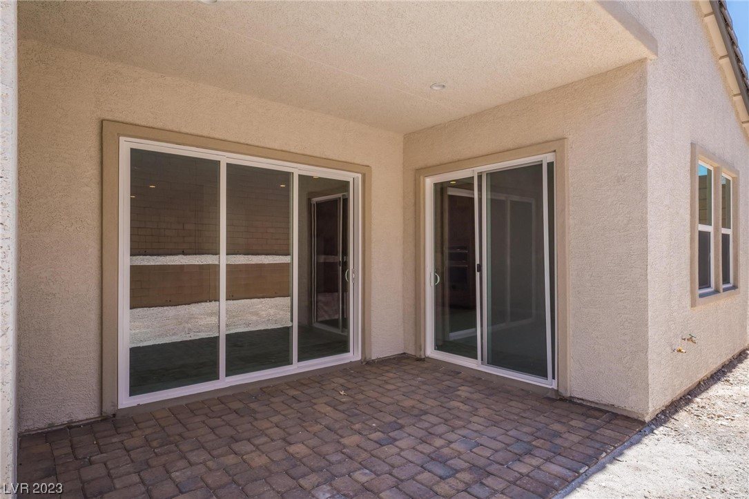 8989 Pinyon Bluff Street