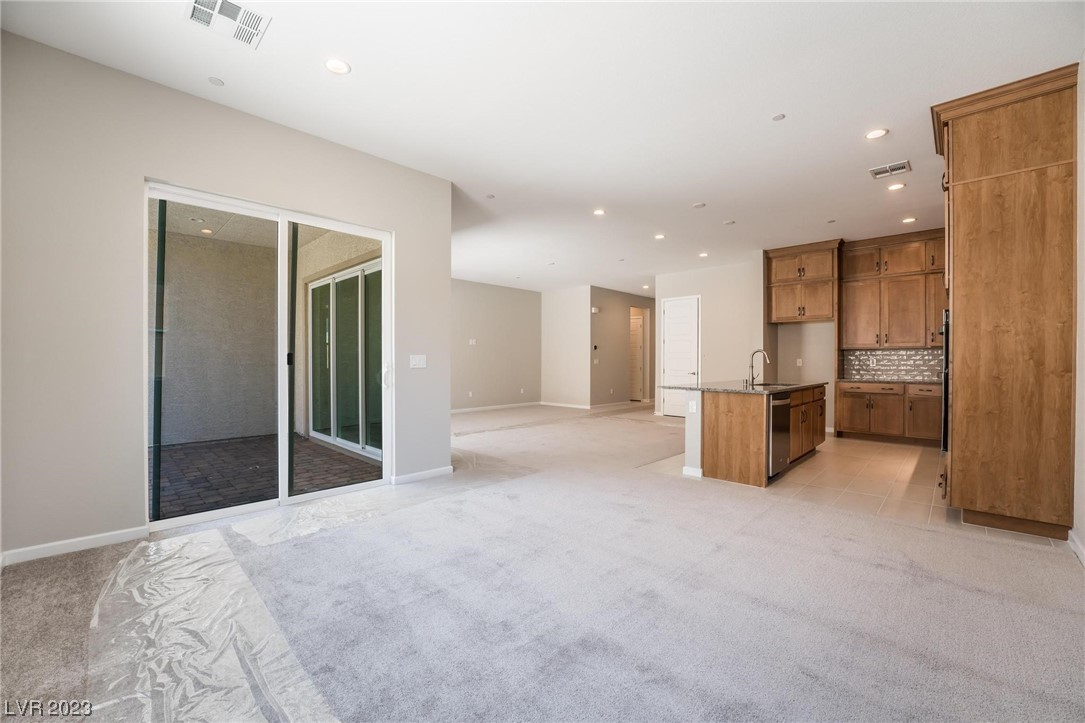 8989 Pinyon Bluff Street