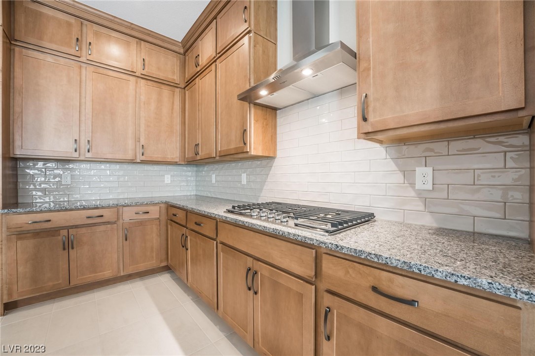 8989 Pinyon Bluff Street