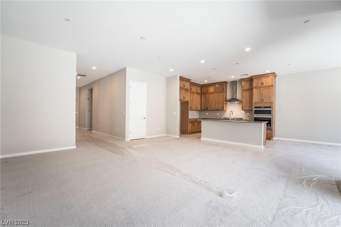 8989 Pinyon Bluff Street