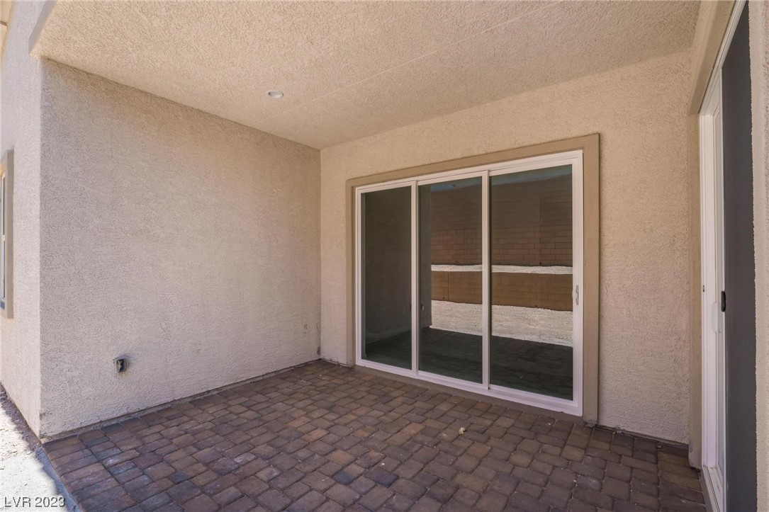 8989 Pinyon Bluff Street