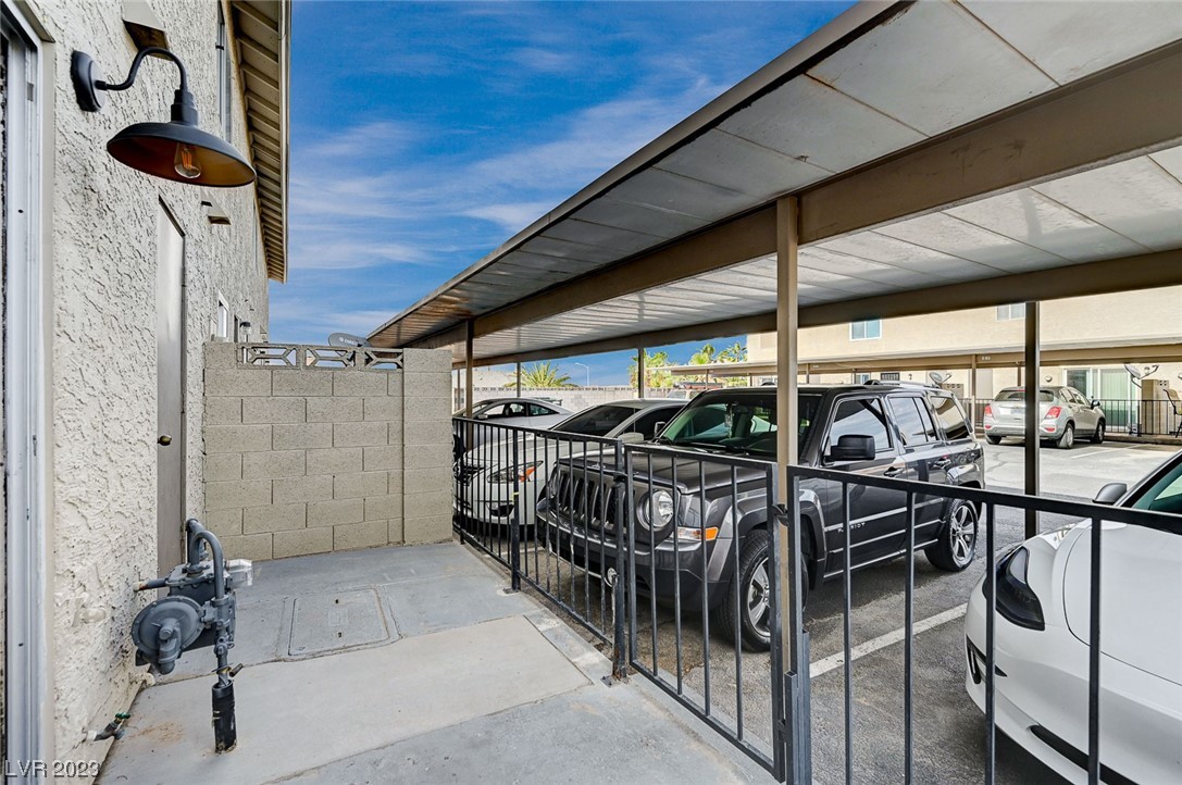 581 Sellers Place