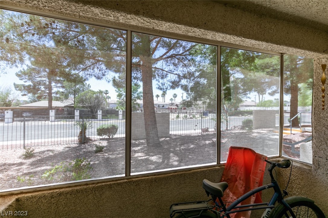 3425 E Russell Road Unit: 140