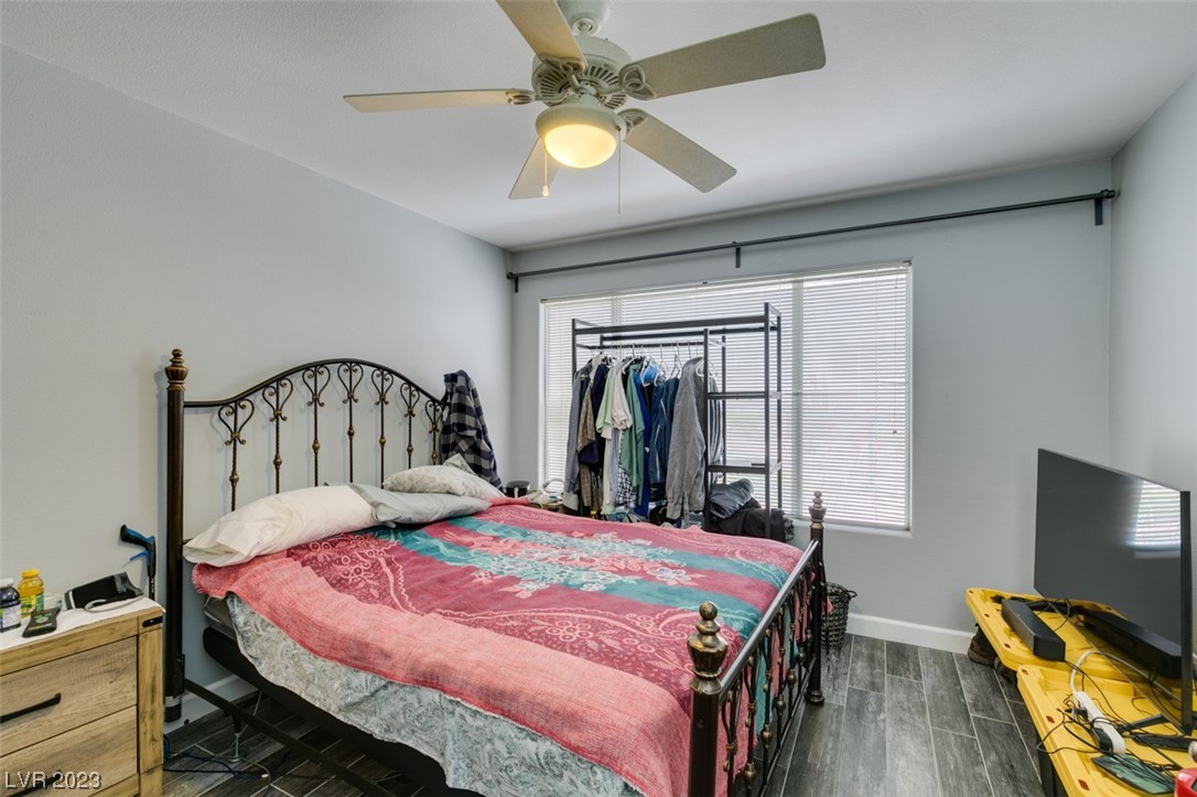 3425 E Russell Road Unit: 140