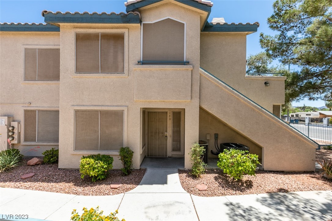 3425 E Russell Road Unit: 140