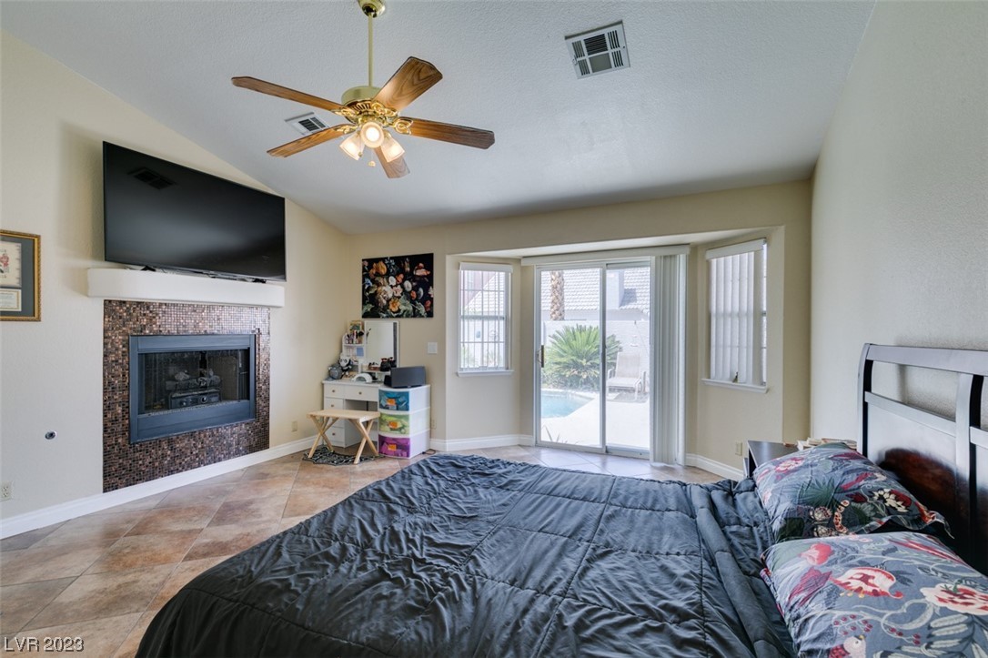 8300 Hatteras Court