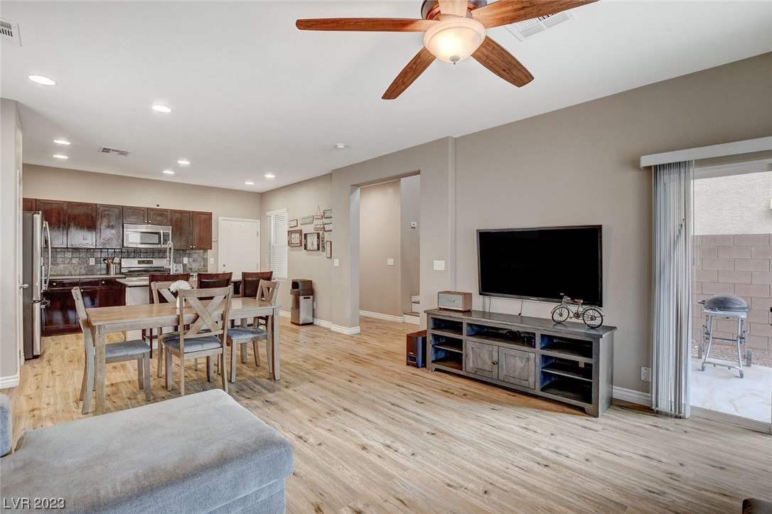7514 Dancing Breeze Court