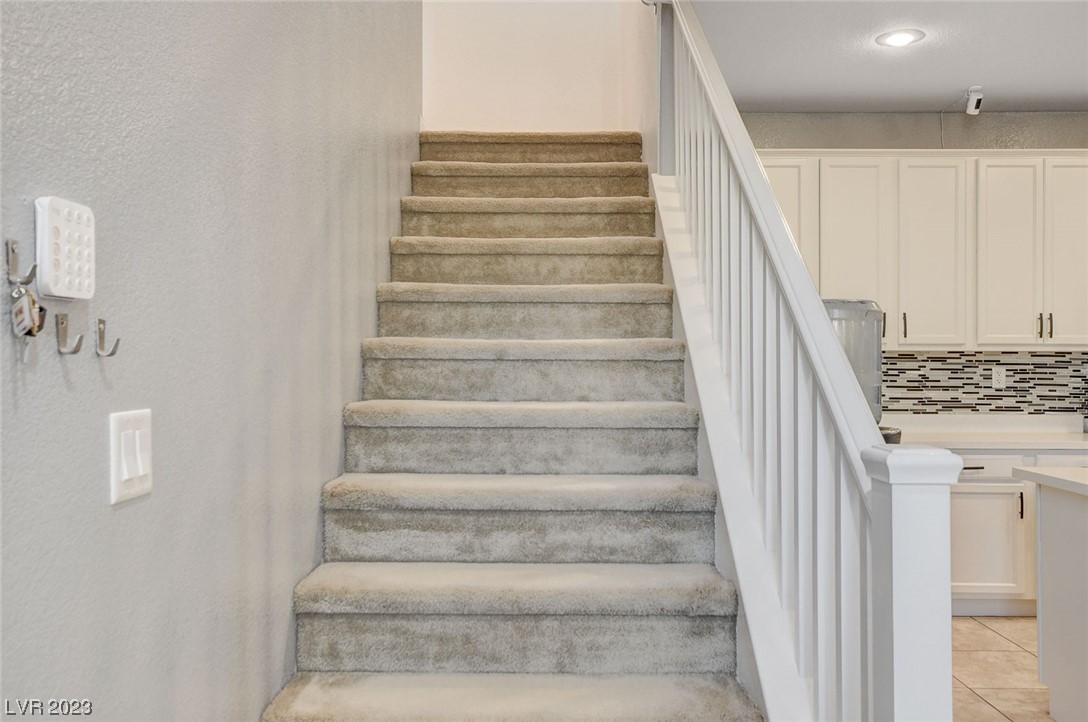 3181 Subtle Color Avenue