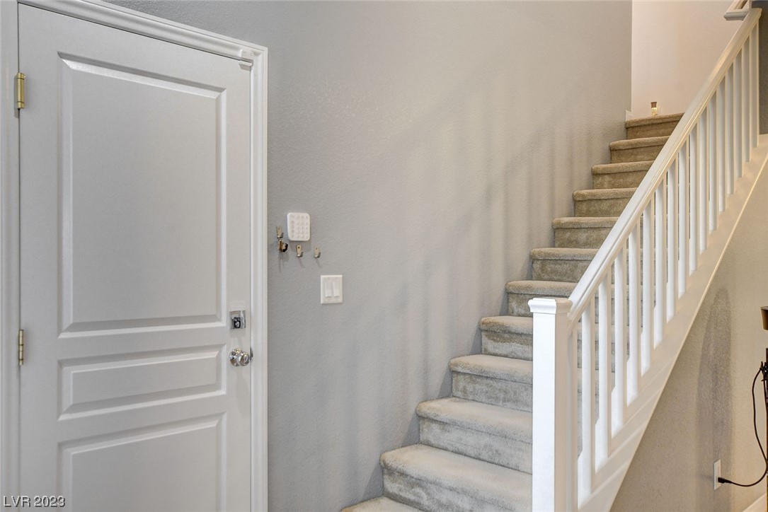 3181 Subtle Color Avenue