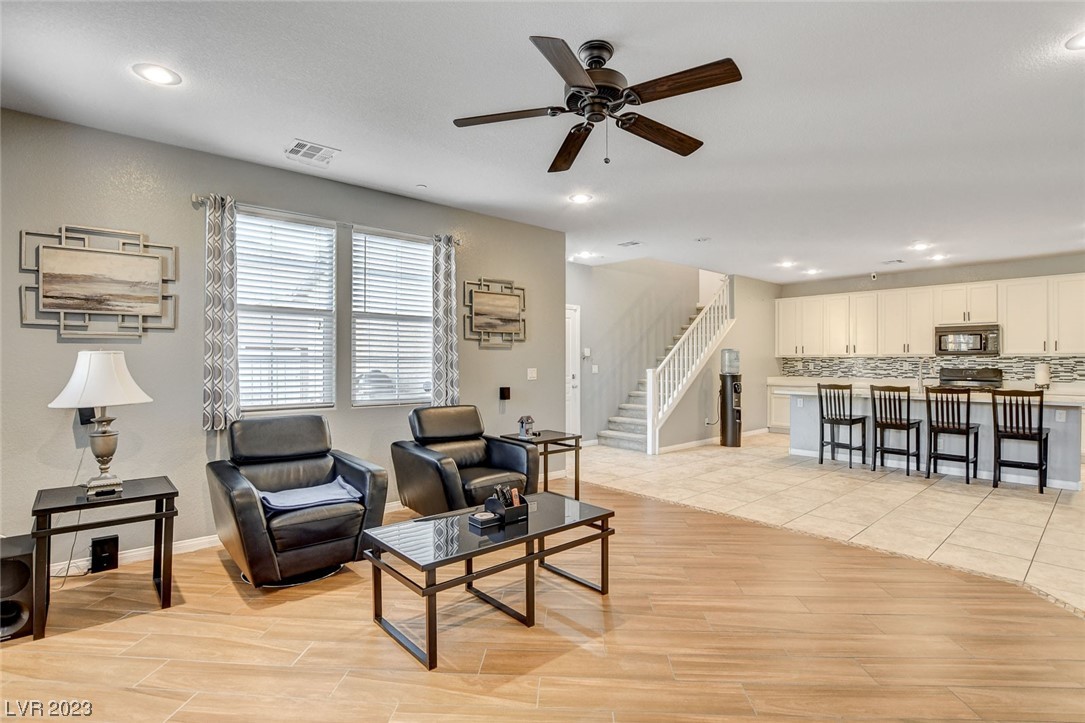 3181 Subtle Color Avenue