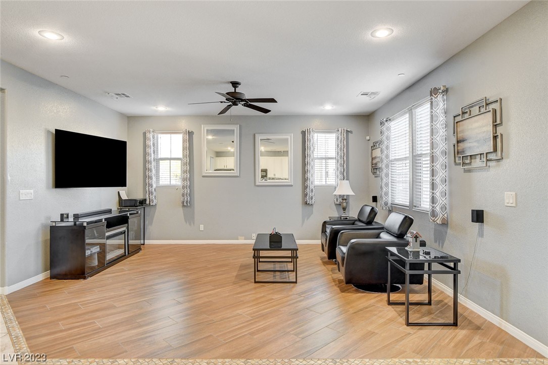 3181 Subtle Color Avenue