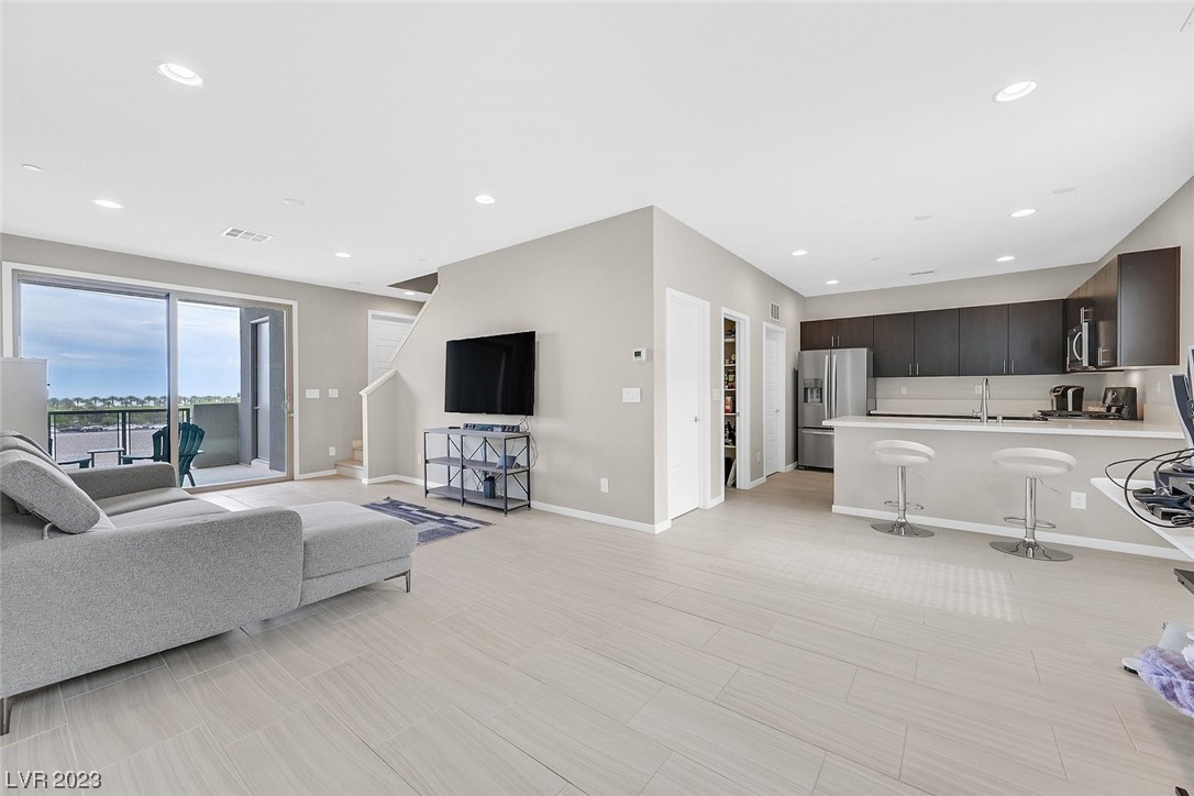 11230 Hidden Peak Avenue 204