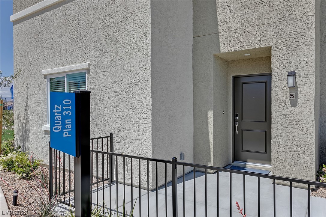 2828 Desert Mosaic Lane Unit: 5