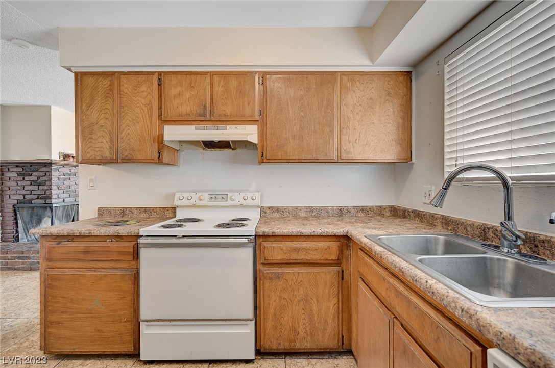 1704 Luning Drive