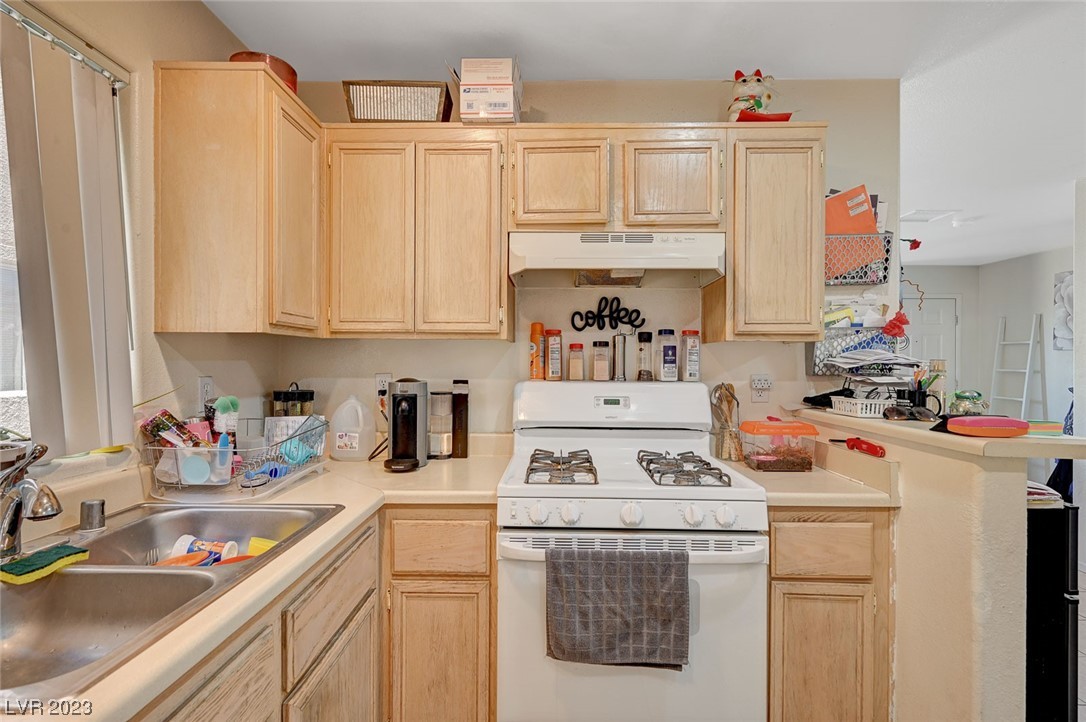 5222 Pat Place