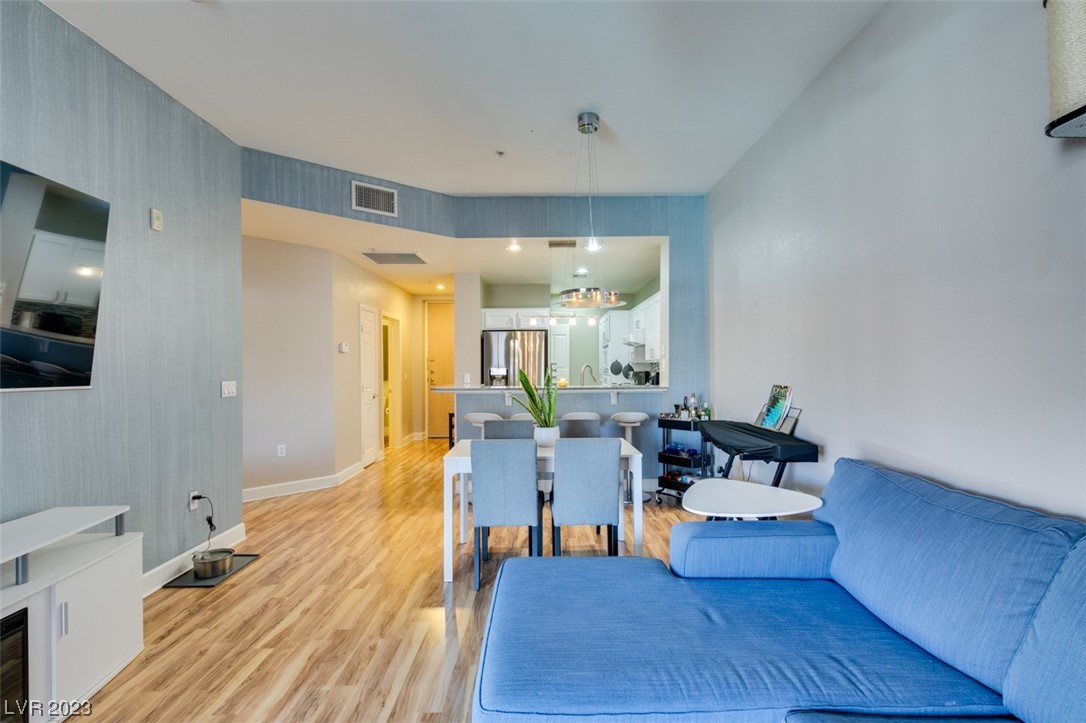 75 E Agate Avenue Unit: 301