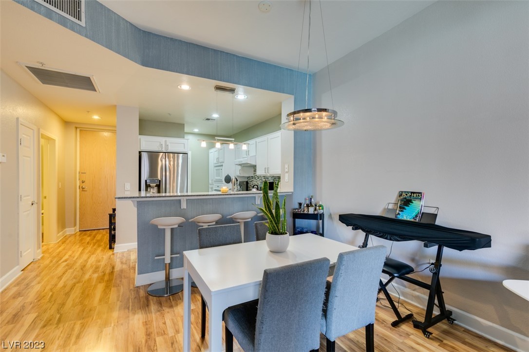 75 E Agate Avenue Unit: 301