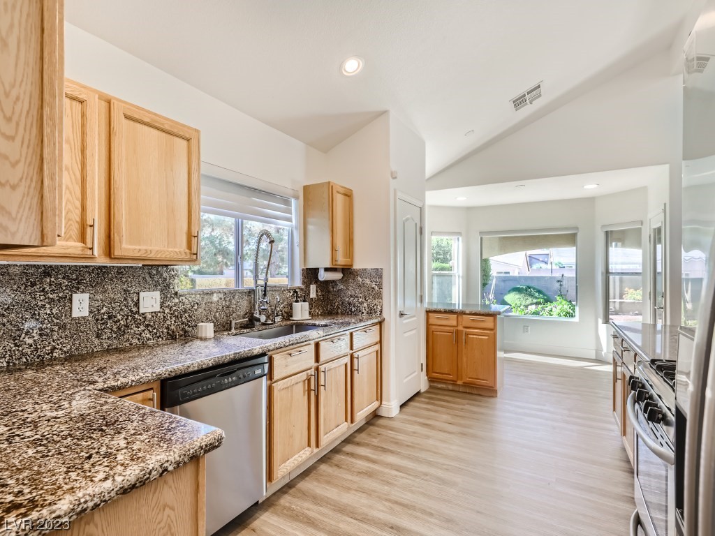 35 Trailside Court