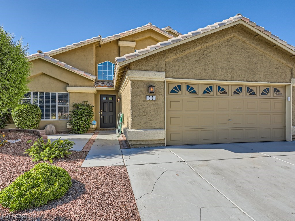 35 Trailside Court